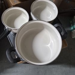 Set Of 3 Pots And Pans 1 Big Pot 1 Medium Pot