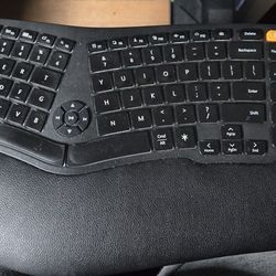 Wireless Ergonomic Backlit Keyboard (ProtoArc EK01)