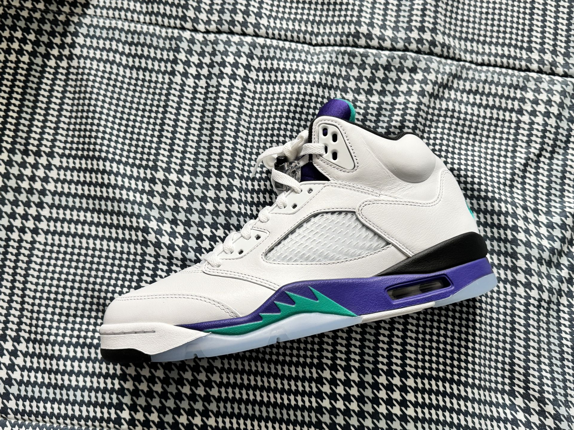 Air Jordan 5 Grape Sz 11
