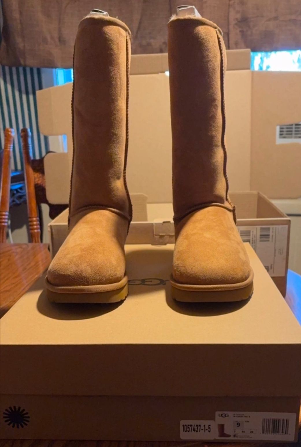 Uggs Size 9 BRAND NEW!
