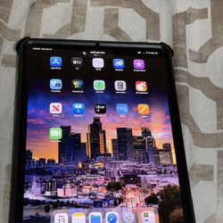 Apple 13 Inch iPad Pro M4 Chip Cellular 256GB (Space Black)