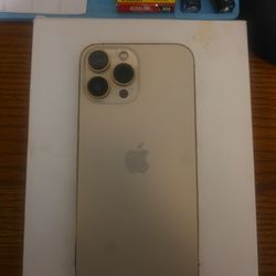 Gold 13 Pro Max 128 GB 84% Battery Fully Unlocked To Any Company