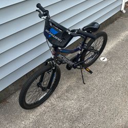 Boys Schwinn  20” Bike. Like New Condition. 