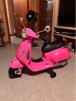 Pink Vespa Kids Battery-Powered Ride-On Scooter with Training Wheels
