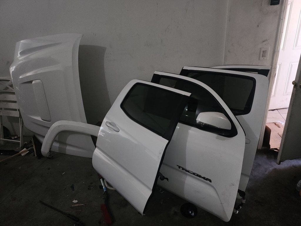 TOYOTA TACOMA PARTS 2016- 2023