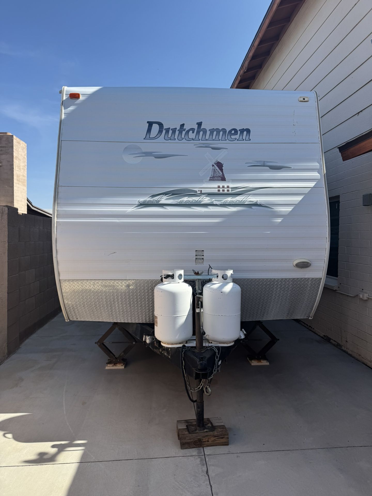 2004 Dutchman Camping Trailer
