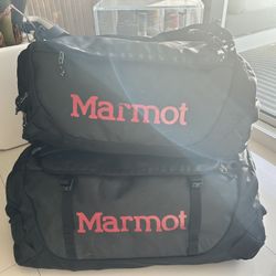 Set of 2 Durable Marmot duffel bags Great Condition