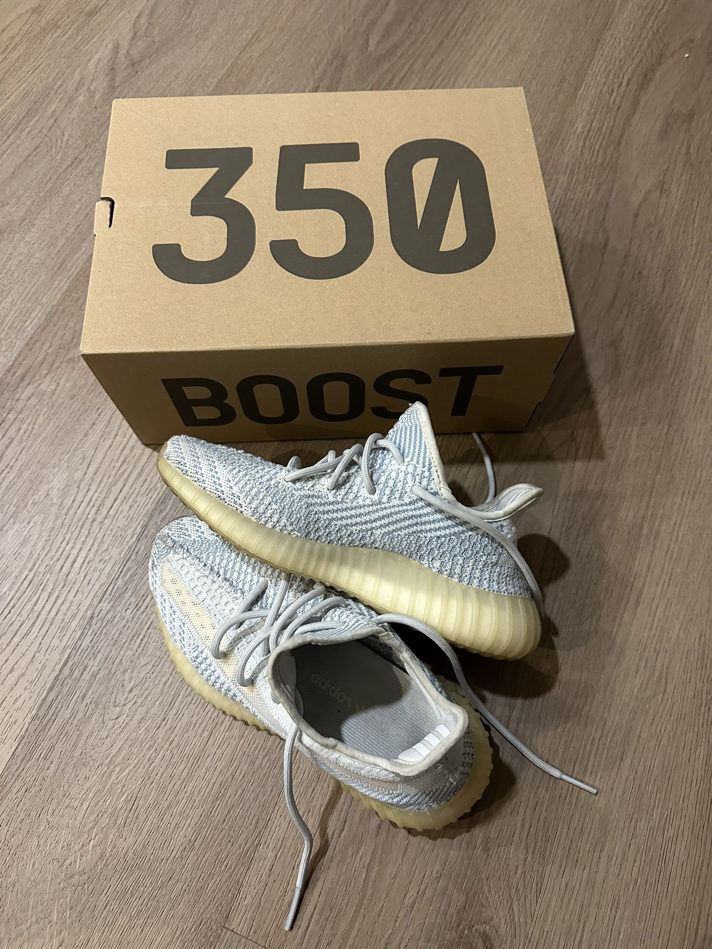 Yeezy Boost 350 V2 Cloud White 