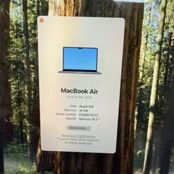 MacBook Air 2025 M4 Brand new!