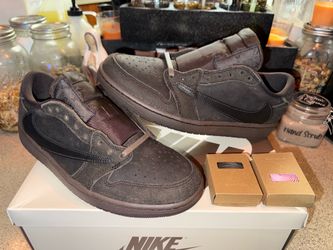 Travis Scott Air Jordan 1 Low Velvet 9.5
