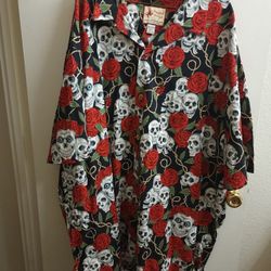 Vintage Paradise On A Hanger Men’s 5XL Skulls Roses Hawaiian Shirt Rare