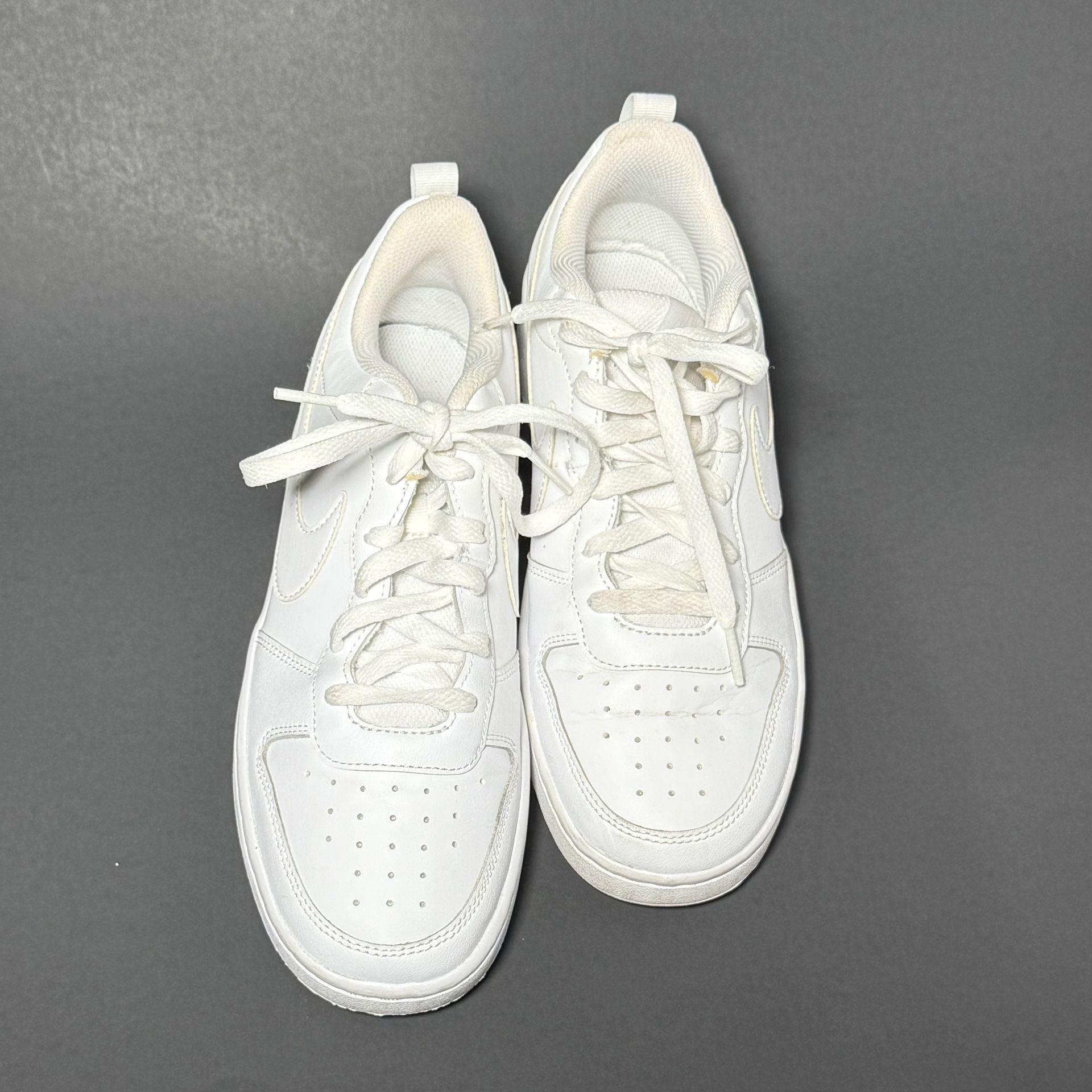 Nike Court Boroughs 7Y