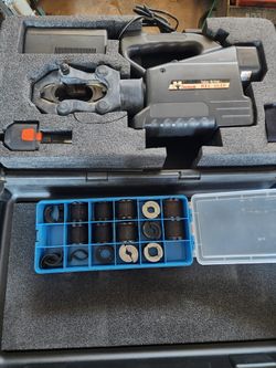 Husky 15-ton Compression Tool