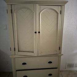 FREE Bookshelf With Drawers & Nightstand 