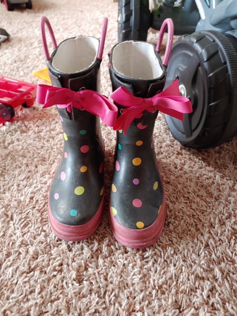 Size 9/10 girl rain boots