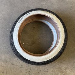 20x4 Vee motor tire 