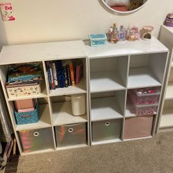 2 Cube Shelves 