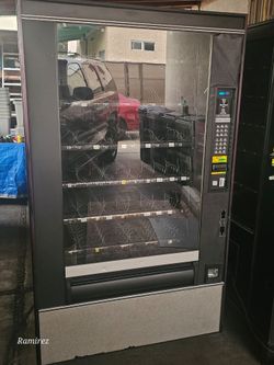 Snack Vending Machine