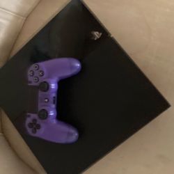 PS4 With One Controller 