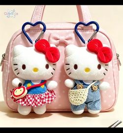 HELLO KITTY 🐱 PLUSH KEYCHAIN 🗝️ ⛓️ 💯 % BRAND NEW! 🙀 (PICK 1) or BOTH @ a (cheaper) PRICE…🤷