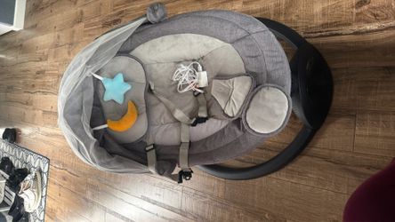 Baby swing Free - broken but still works