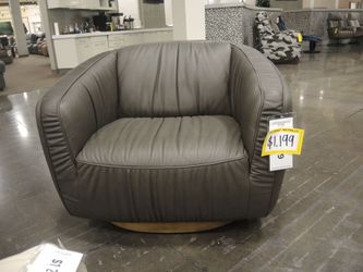 Violino High Point Showroom Leather Swivel Chair - Gray | Armchair
