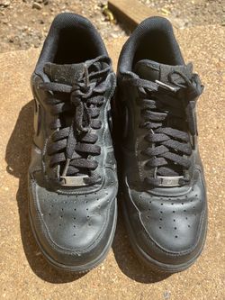 Black Air Force 1 size 9 in men