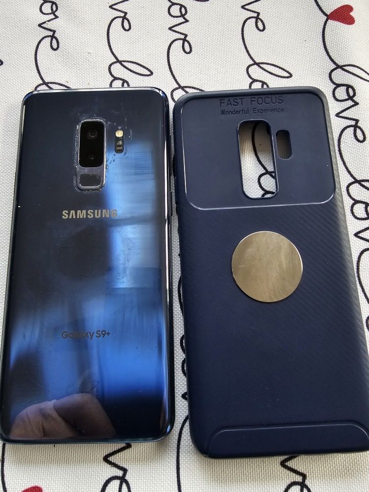 Samsung S9+ Cellphone & Multiple Cases 