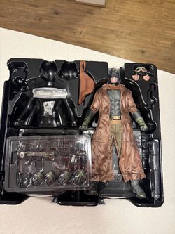 Hot Toys Knightmare Batman