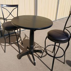 Pub Table 2 Chairs 