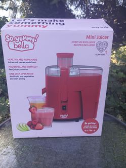 So Yummy by Bella Mini Juicer Brand New never taken out of the box, open box