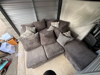 Gray 515 2Pc Stanton Sectional