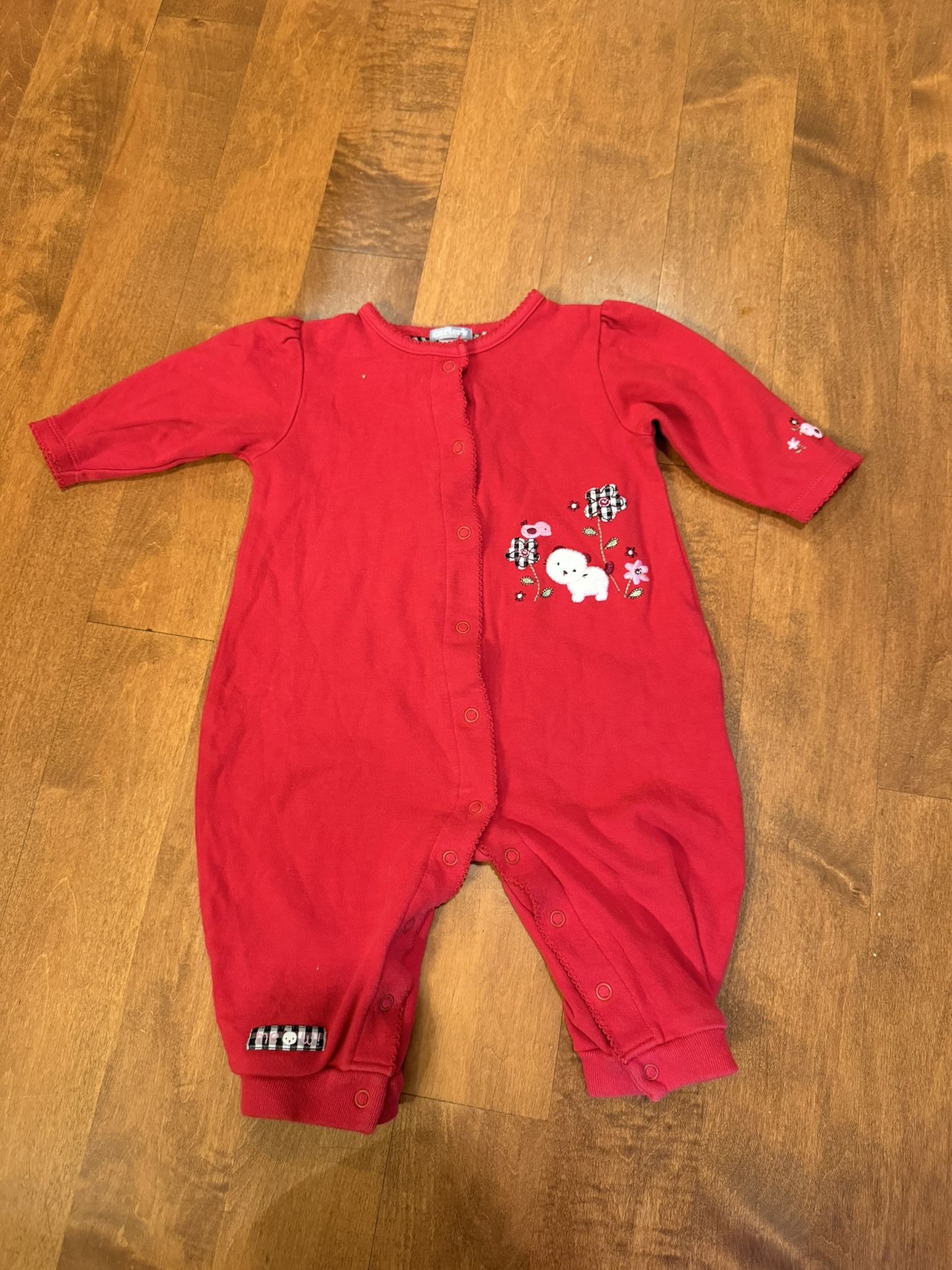 Girls Vintage Carters Body Suit Shipping Avail