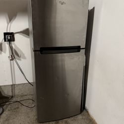 WHIRLPOOL FRIDGE 