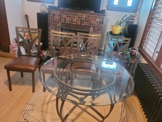 Dinette  set great condition