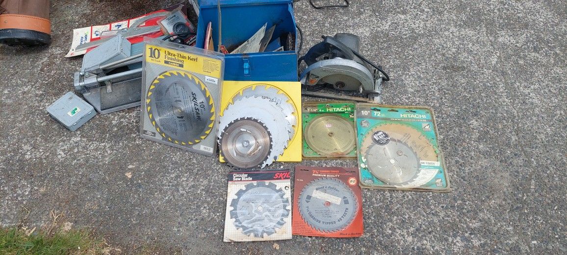 Assorted Circular Saw Blades (New And Used) Plus Vintage SKIL saw