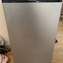 Frigidaire 3.3 cu Compact Fridge