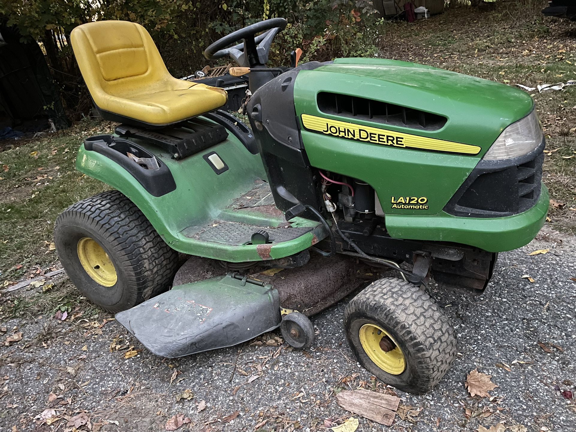 John Deere Riding Mower