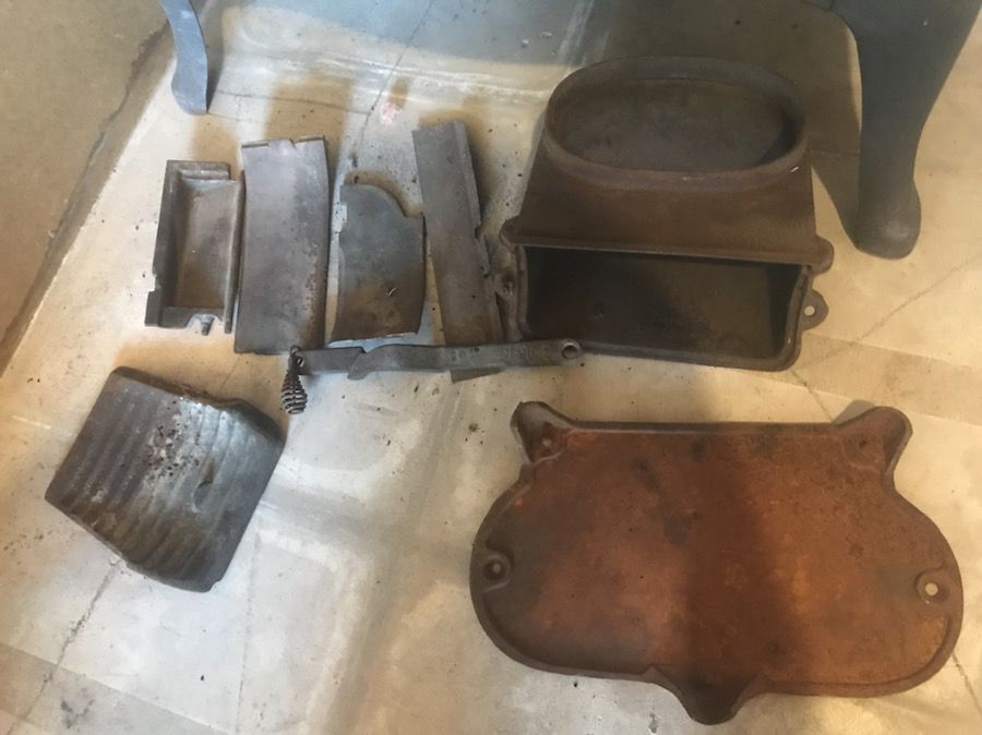 Vintage Glascock Victor Junior Wood Burning Stove for Sale in Cedar Crest,  NM - OfferUp