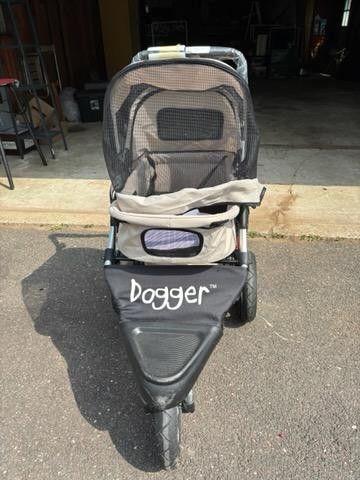 Dogger Stroller