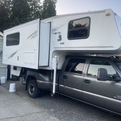 2001 Artic Fox Camper