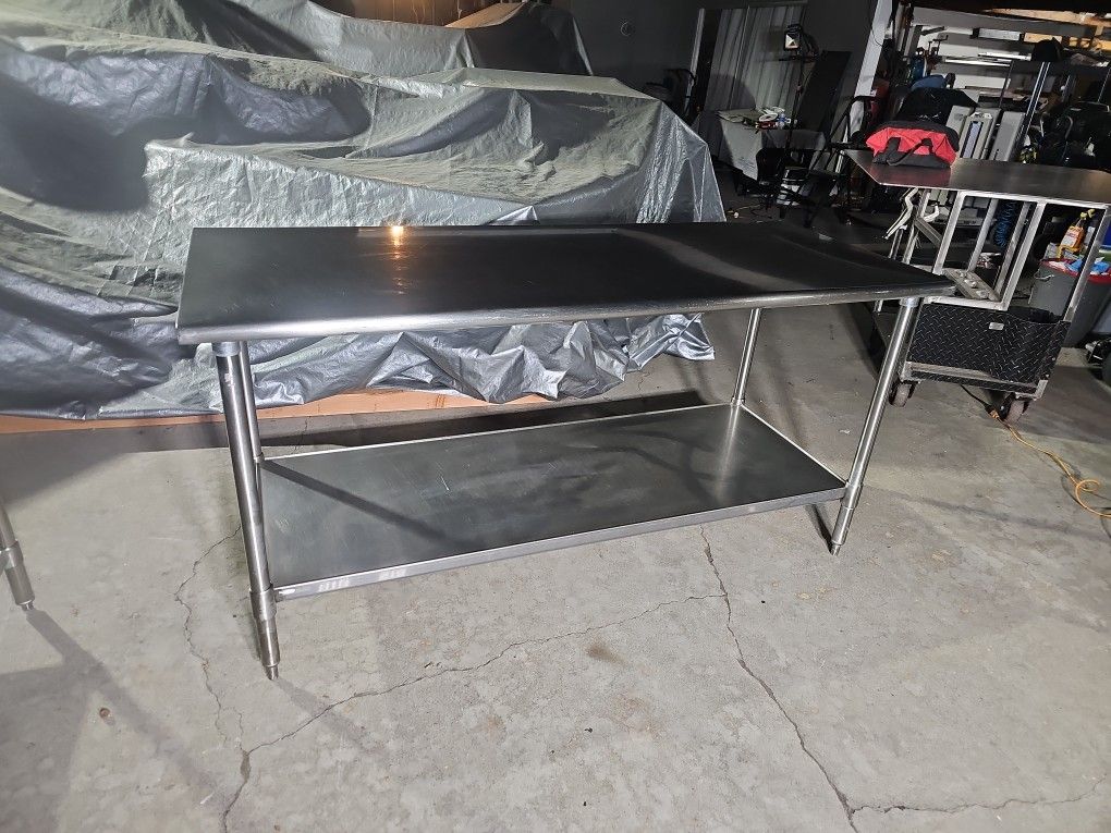 ULINE STAINLESS STEEL WORK TABLE