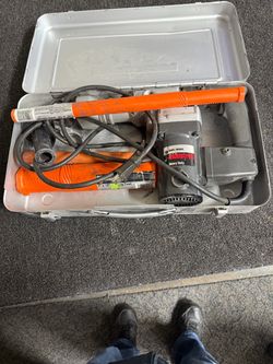 Shipping hammer black and decker