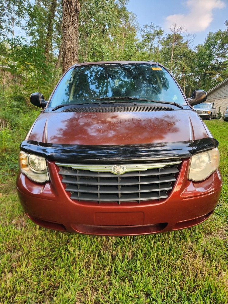 07 Chrysler Town And Country 