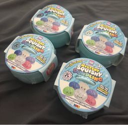 Mystery Squishy Dumpling Snowflake Edition – Lot of 4
