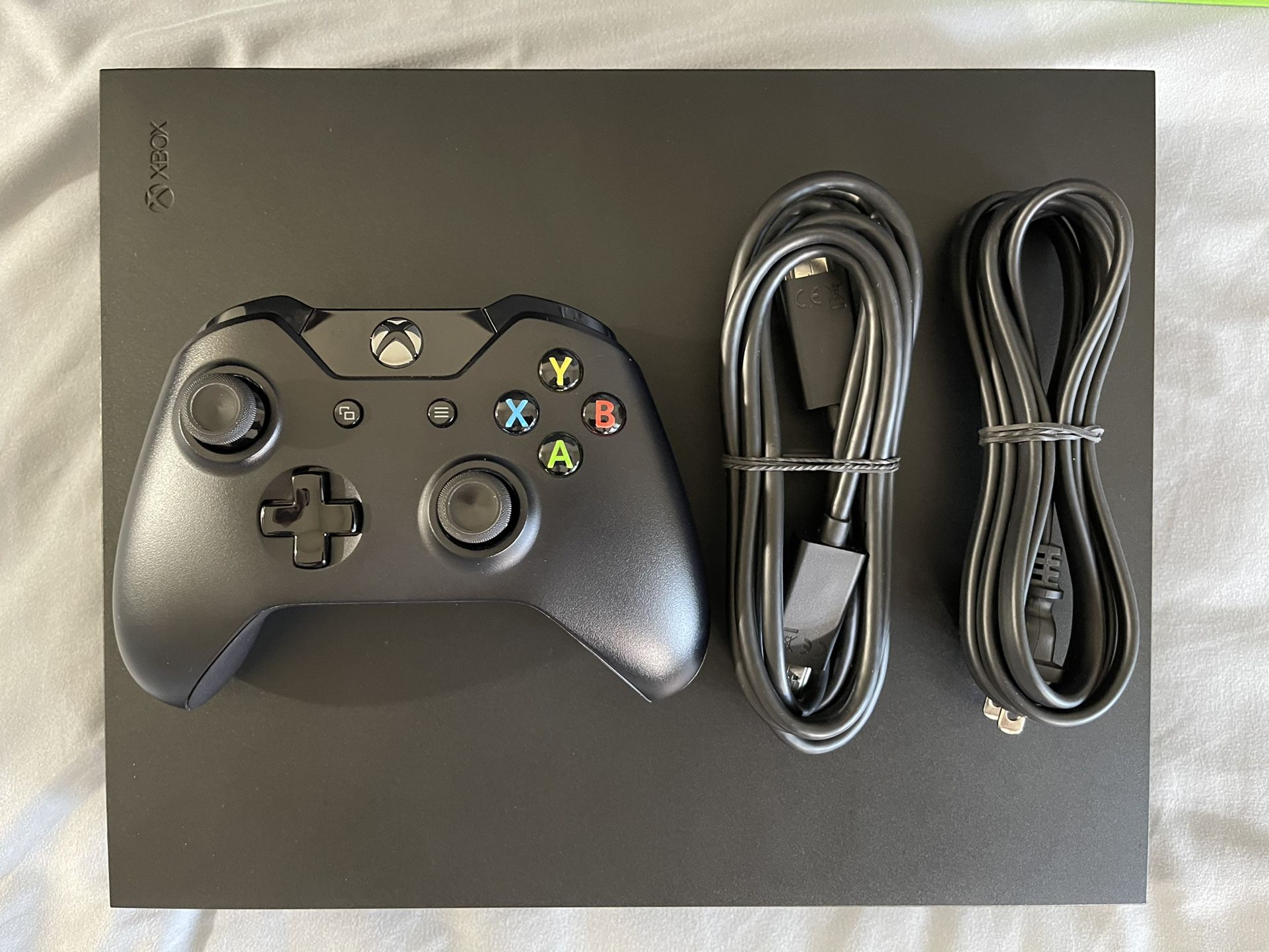 Brand New Microsoft - White Xbox One S 1TB Roblox Console Bundle for Sale  in Hayward, CA - OfferUp