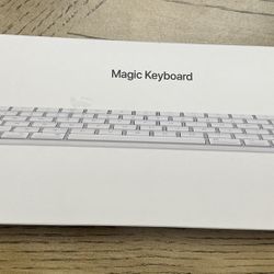 Apple Magic Keyboard Wireless Bluetooth Rechargeable Works with Mac iPad iPhone