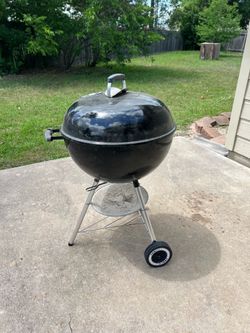 Barbecue pit