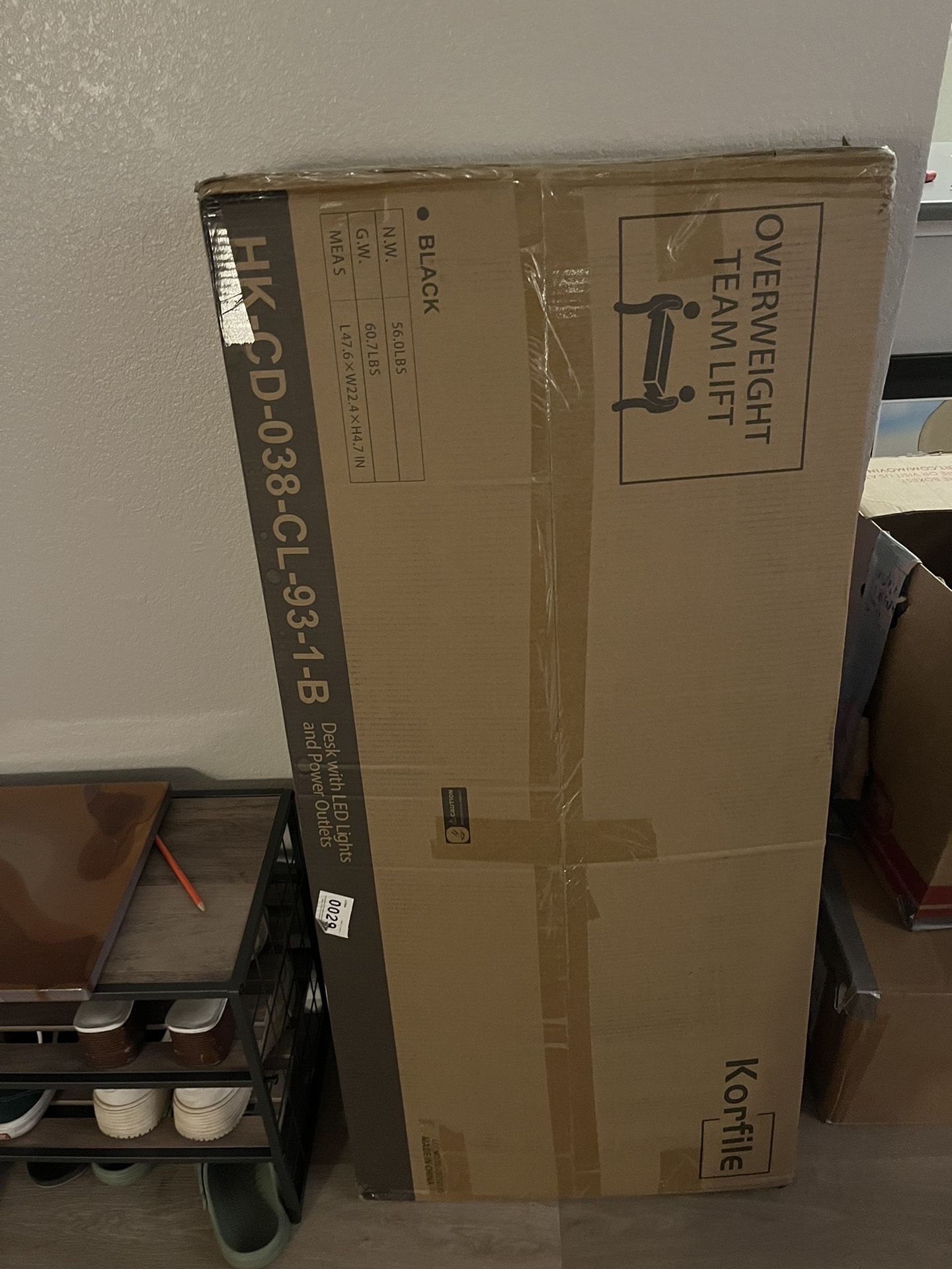 2 Person Desk With Led Lights (adjustable color) Never Opened