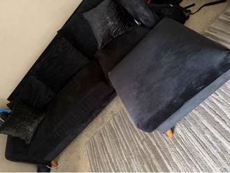Moving sale —— Black couch